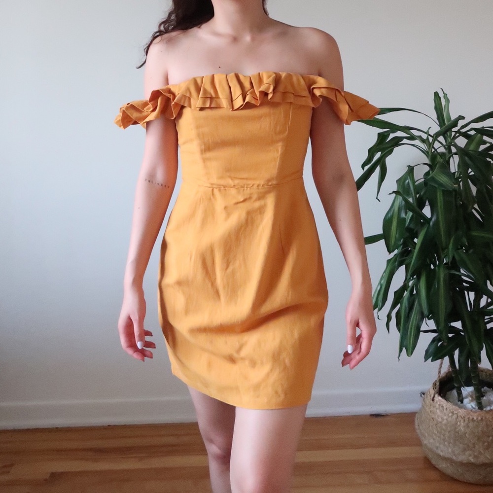 Brand New Off Shoulder Ruffle Mini Dress - Picture 2 of 8